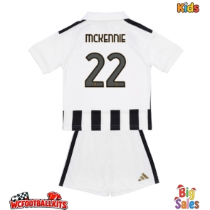 Juventus Weston McKennie #22 Replica Home Stadium Kit for Kids 2026-27 Short Sleeve (+ pants)